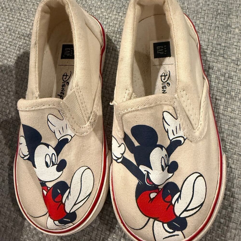 babyGap Disney Mickey Mouse Slip-On Sneakers Size 6 Toddler